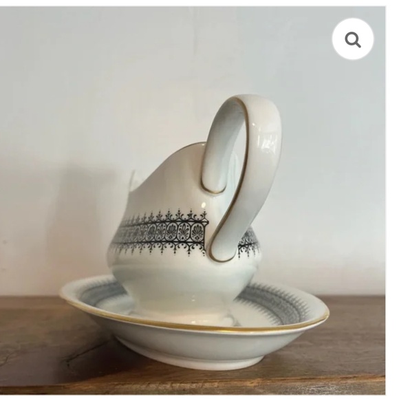 Wedgewood “Astor “ Black On White Gravy Boat & Underplate Bone China Sauce Bo - Picture 12 of 12